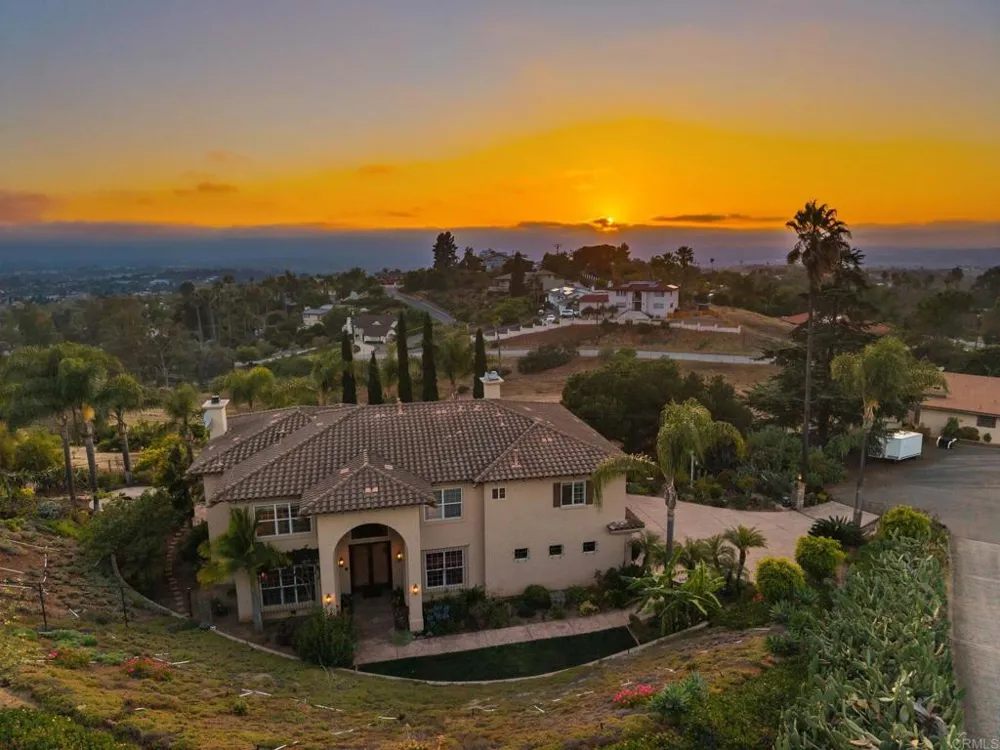 1829 Elevado Road Vista, CA 92084