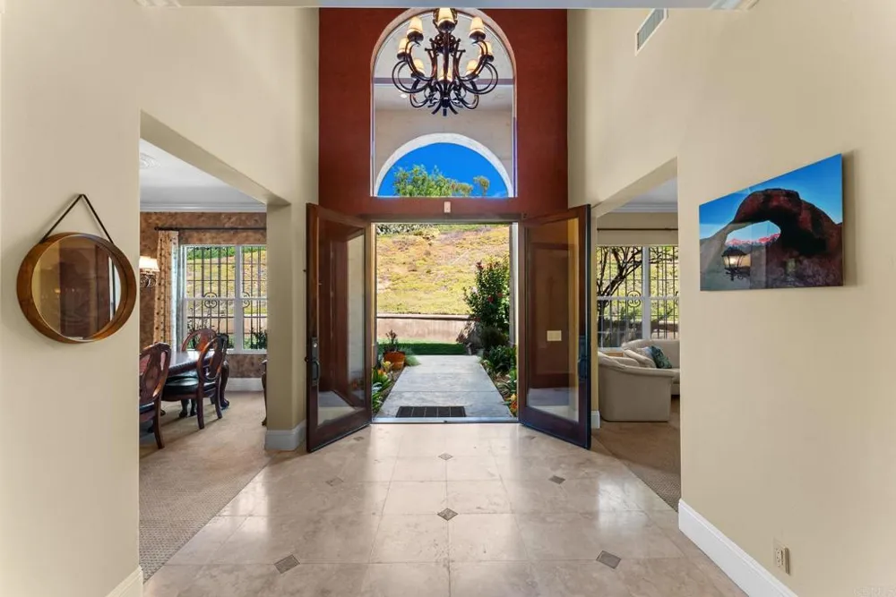 1829 Elevado Road Vista, CA 92084