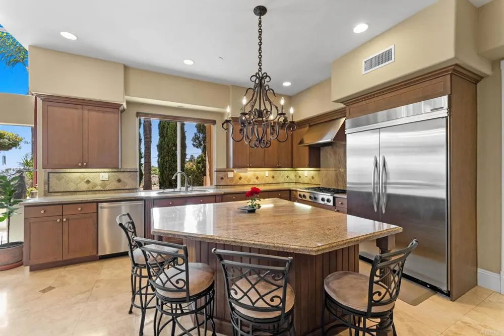 1829 Elevado Road Vista, CA 92084