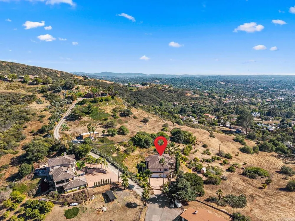 1829 Elevado Road Vista, CA 92084