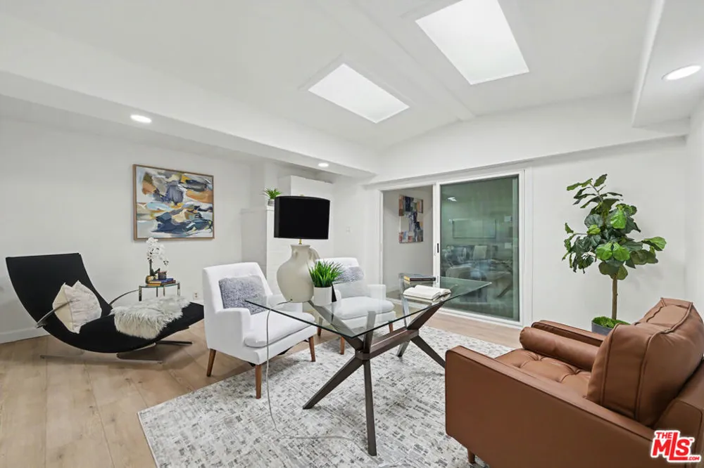 344 S Camden Drive Beverly Hills, CA 90212