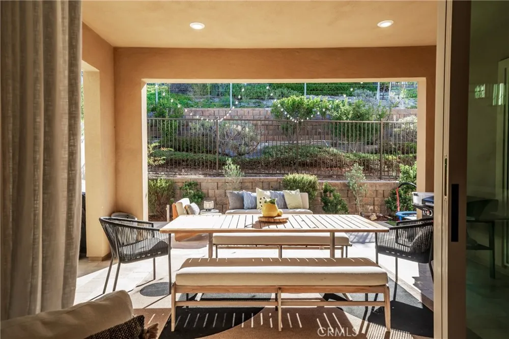 1675 Sonora Creek Lane Lake Forest, CA 92610