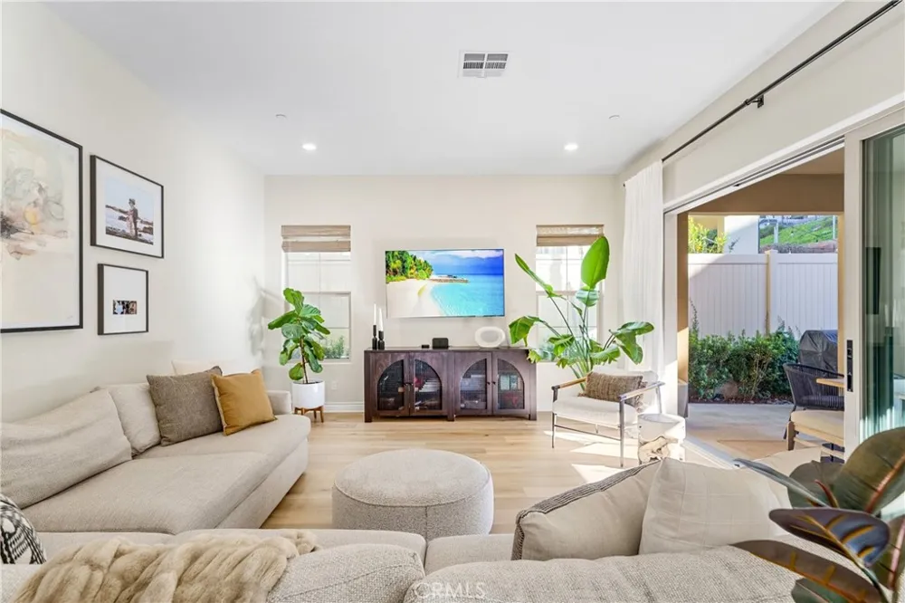 1675 Sonora Creek Lane Lake Forest, CA 92610