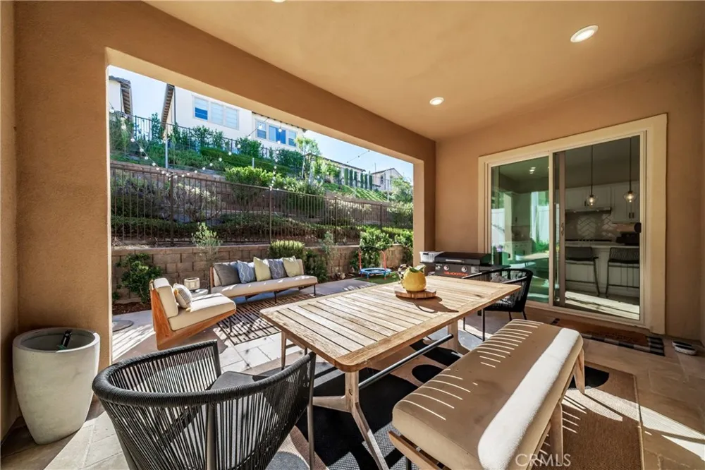 1675 Sonora Creek Lane Lake Forest, CA 92610