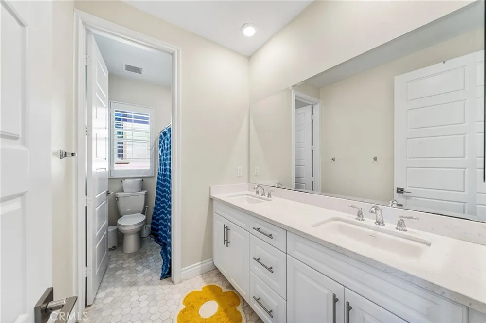 1675 Sonora Creek Lane Lake Forest, CA 92610