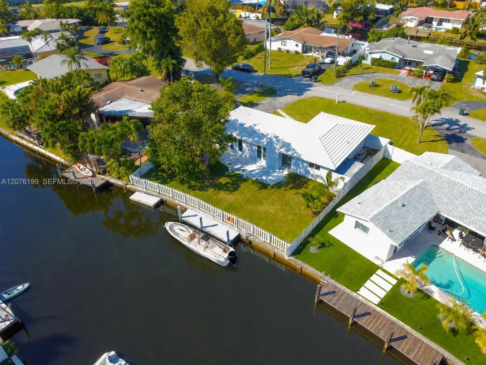 1980 NW 33rd Ct Oakland Park, FL 33309
