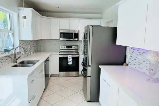 1980 NW 33rd Ct Oakland Park, FL 33309
