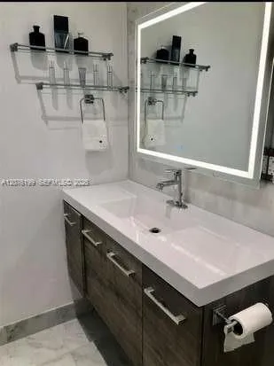 1980 NW 33rd Ct Oakland Park, FL 33309