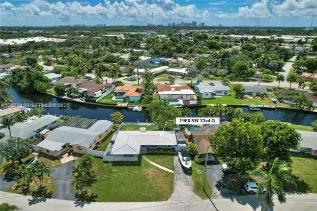 1980 NW 33rd Ct Oakland Park, FL 33309