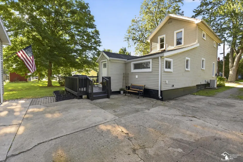 325 Hill Street Hudson City, MI 49247