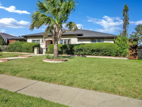3015 Kensington Drive