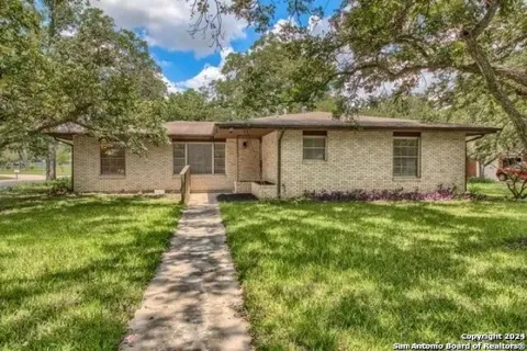 4703 DARLENE DR