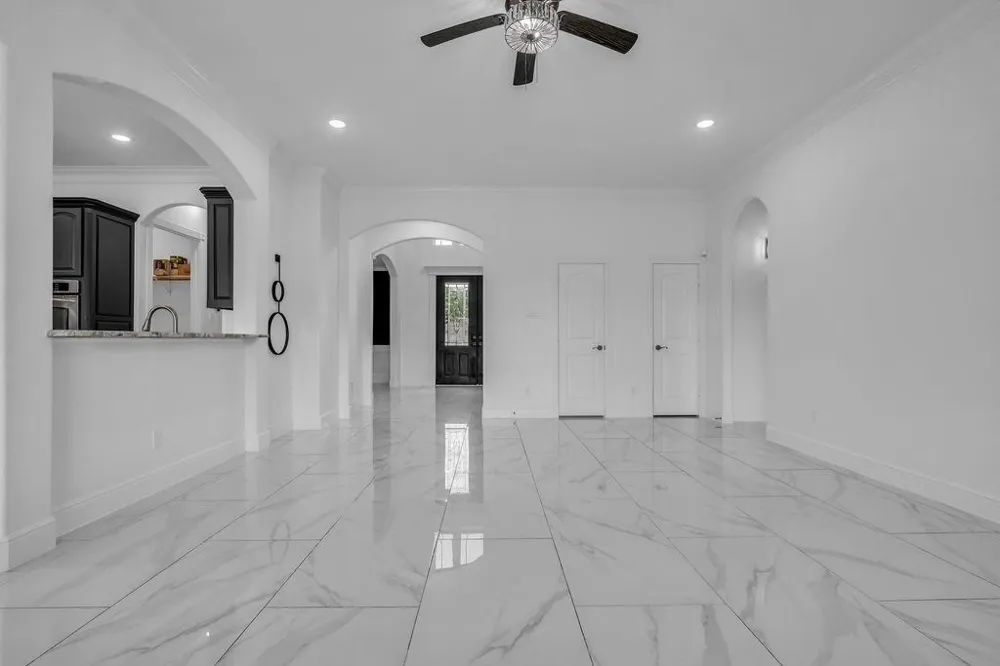 15 Winterhaven Lane Montgomery, TX 77356