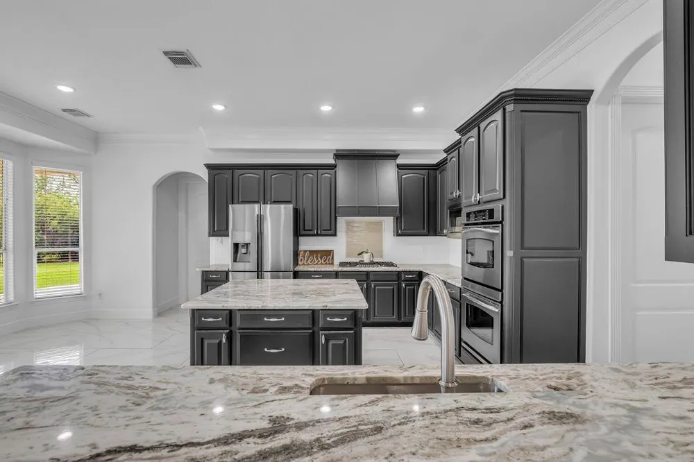 15 Winterhaven Lane Montgomery, TX 77356