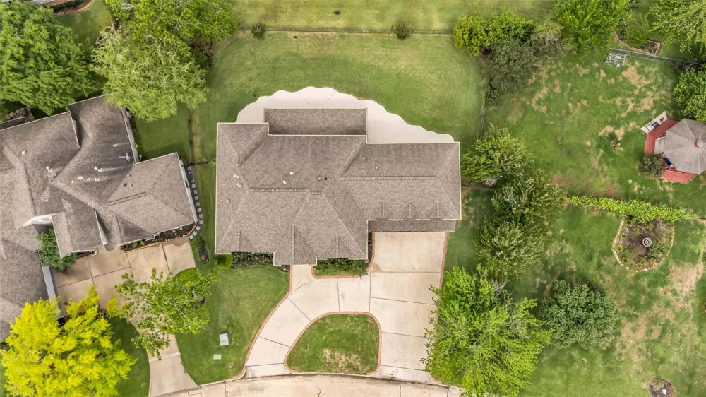 15 Winterhaven Lane Montgomery, TX 77356