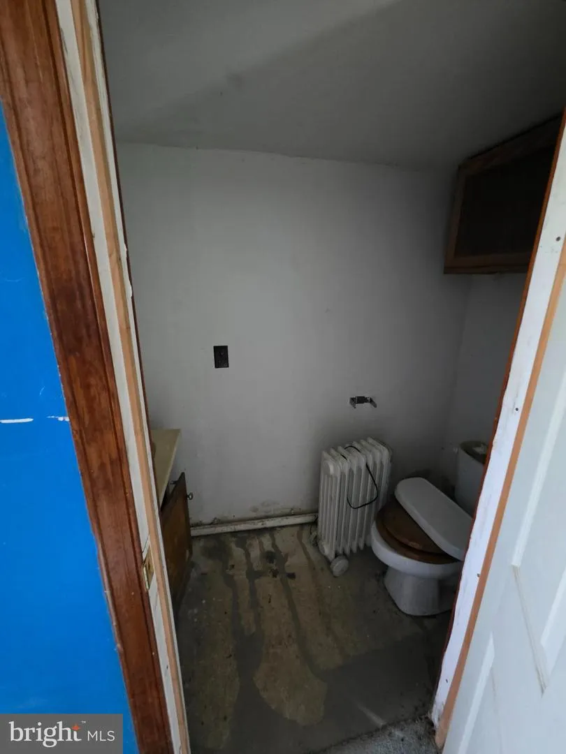 1703 FERGUSON VALLEY Mc Veytown, PA 17051