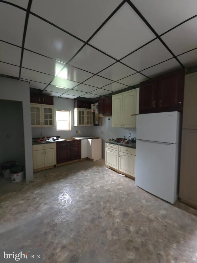 1703 FERGUSON VALLEY Mc Veytown, PA 17051