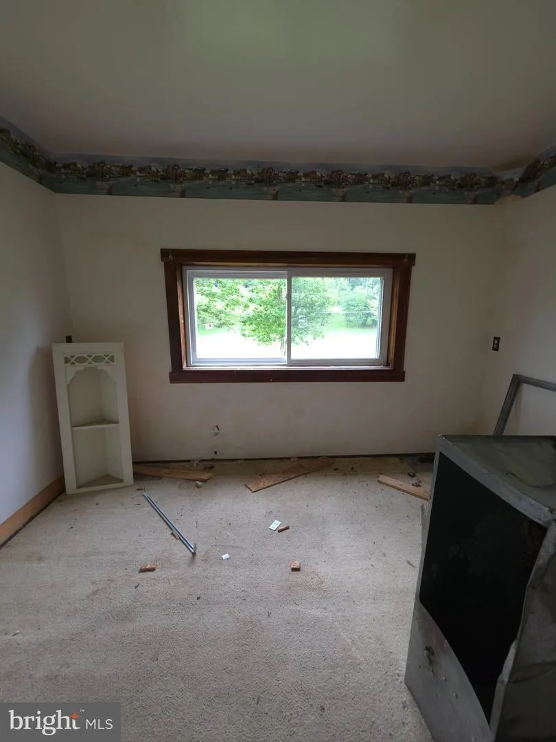 1703 FERGUSON VALLEY Mc Veytown, PA 17051