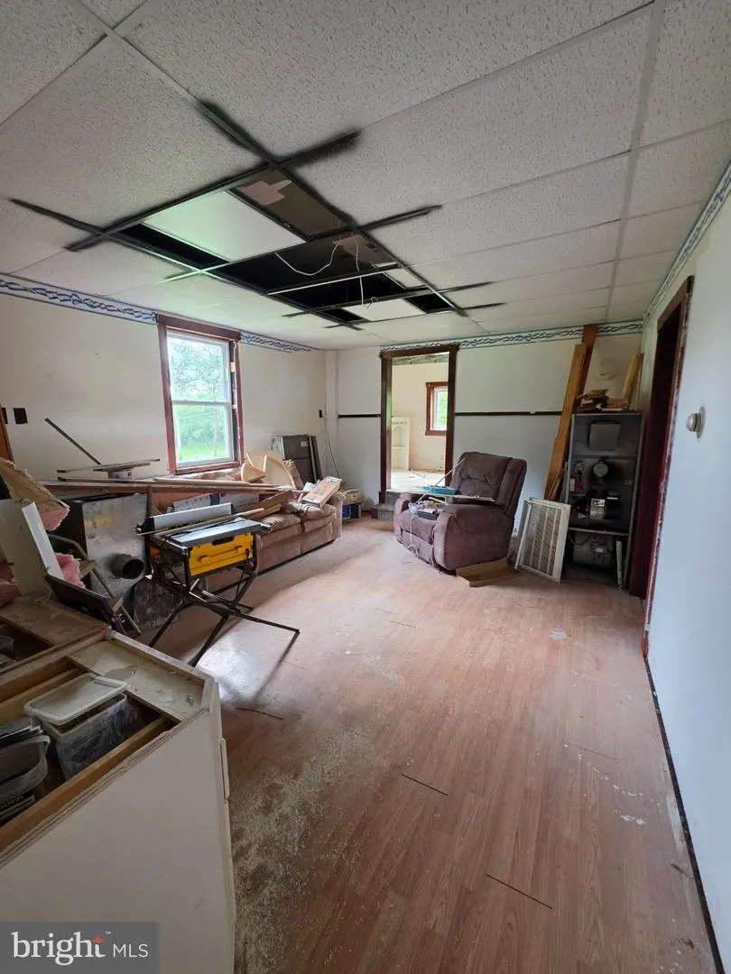 1703 FERGUSON VALLEY Mc Veytown, PA 17051