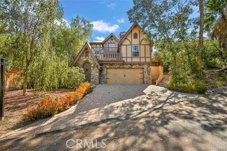 3512 Mesquite Drive Calabasas, CA 91302