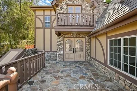 3512 Mesquite Drive Calabasas, CA 91302