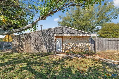 205 Lakewood Drive