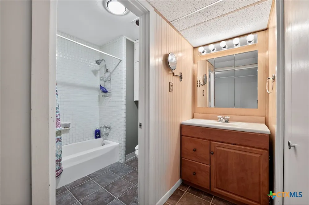 205 Lakewood Drive Gatesville, TX 76528