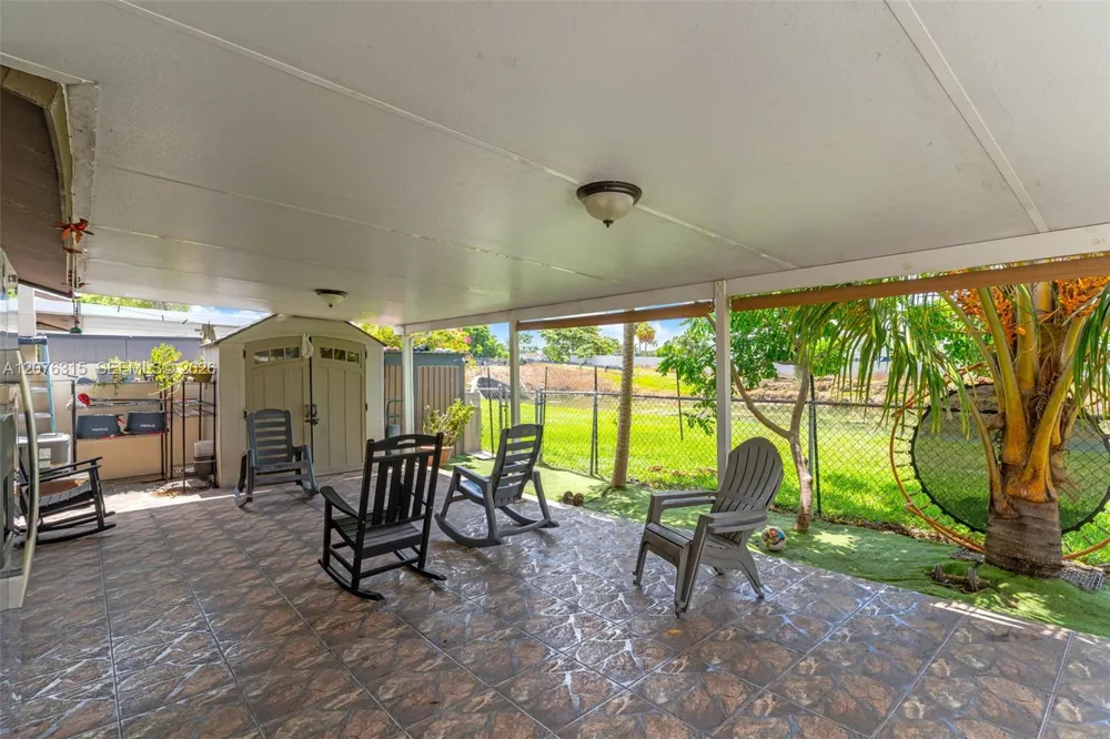 12202 SW 111th Ln Miami, FL 33186