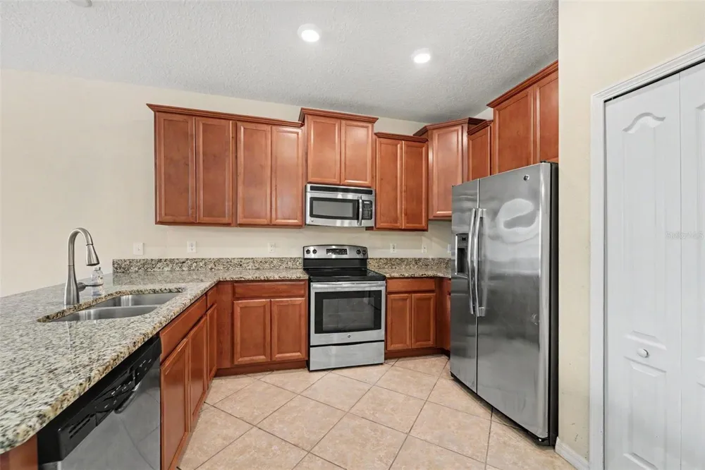 4260 FENNWOOD COURT Wesley Chapel, FL 33543