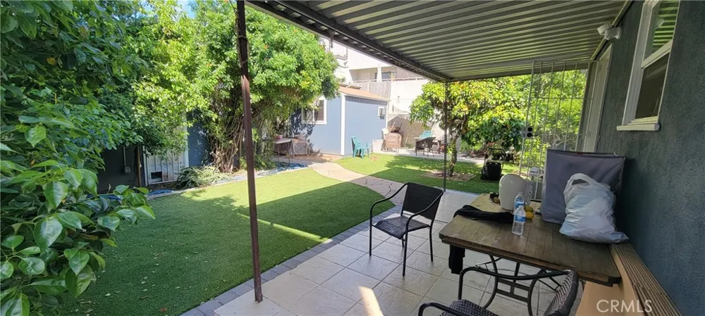 6467 Woodley Van Nuys, CA 91406