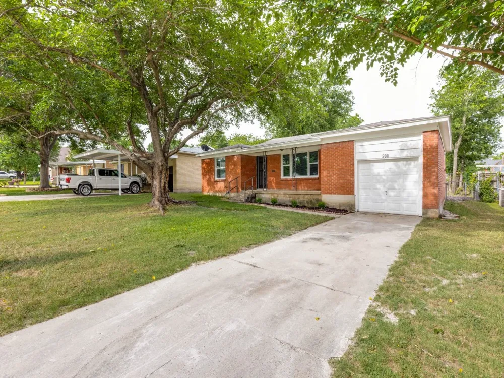 508 Crandle Drive White Settlement, TX 76108