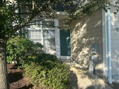 17 Spring Hollow Rd