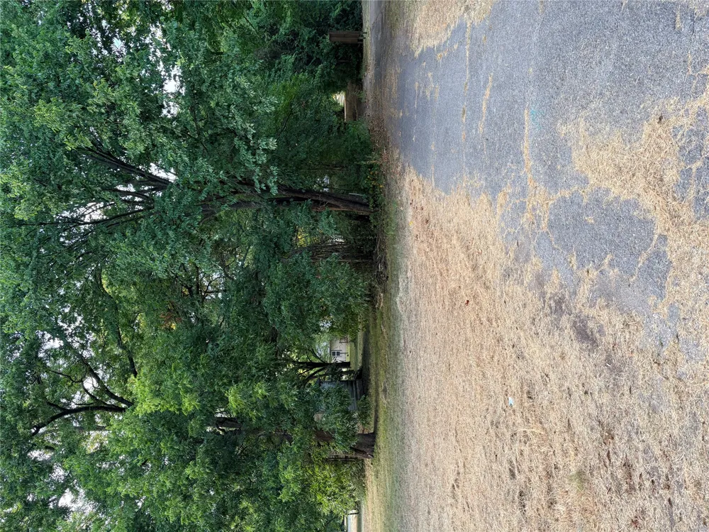 104 S Roy Street Coalgate, OK 74538