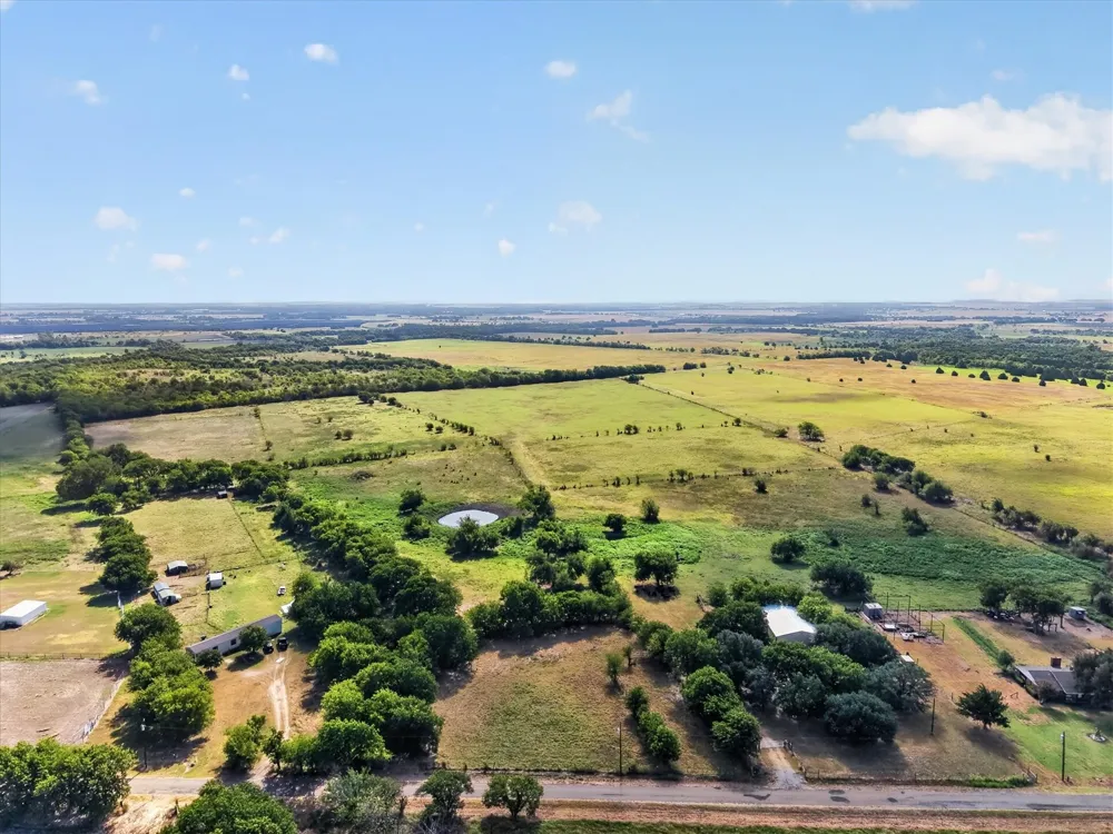 401 Dale Acres Road Italy, TX 76651