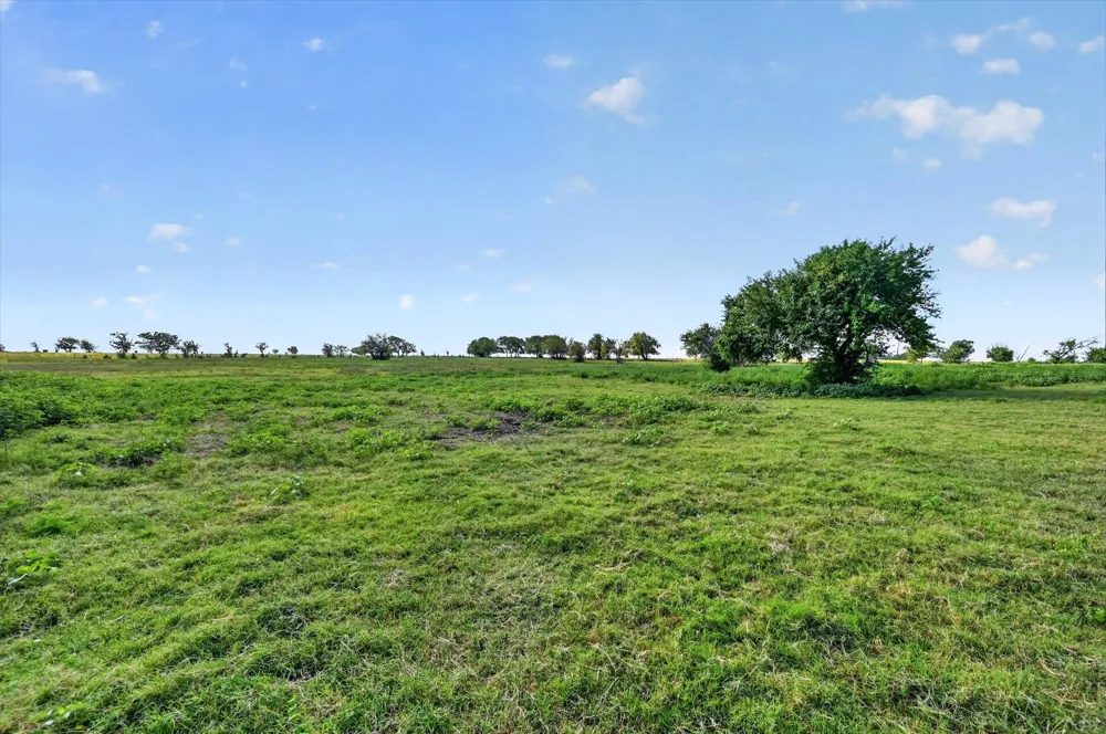 401 Dale Acres Road Italy, TX 76651