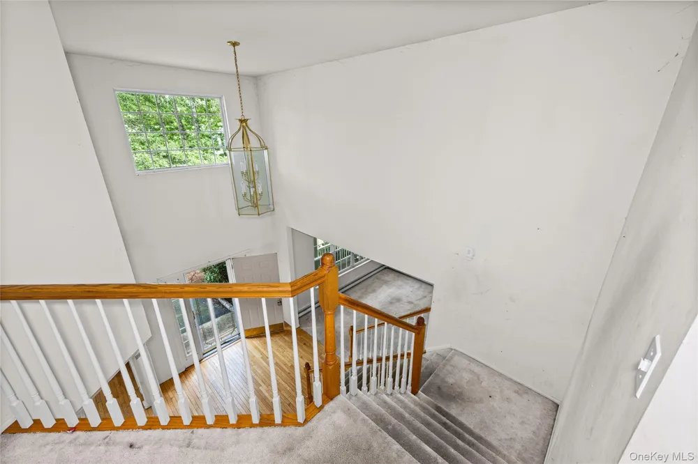 16 Jacobsen Court Medford, NY 11763