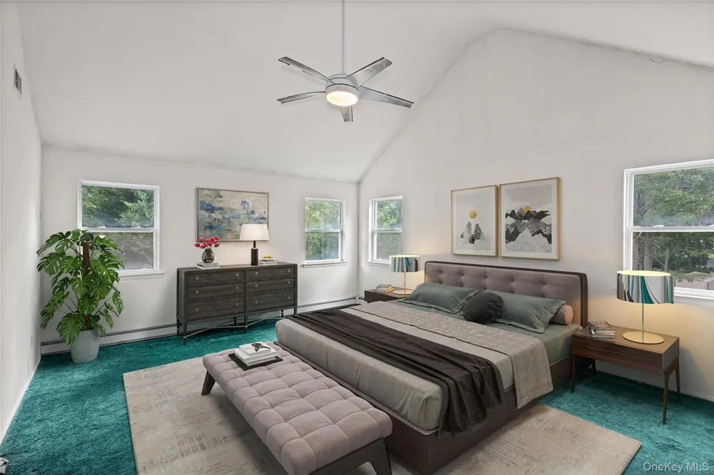 16 Jacobsen Court Medford, NY 11763