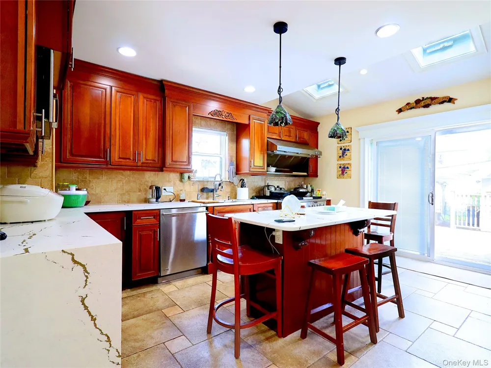 3415 208th Street Bayside, NY 11361