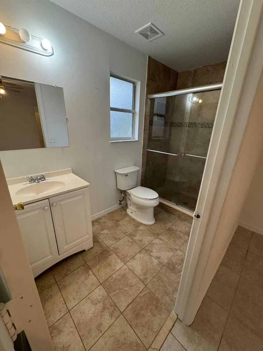 865 17TH LANE SW Vero Beach, FL 32962