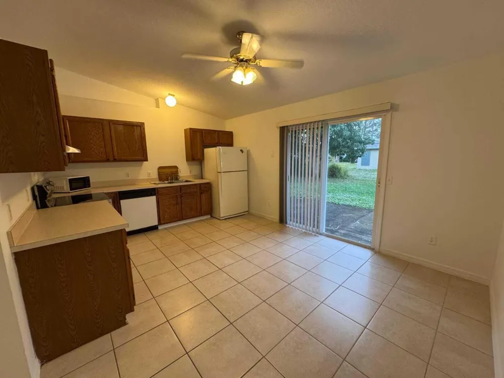 865 17TH LANE SW Vero Beach, FL 32962