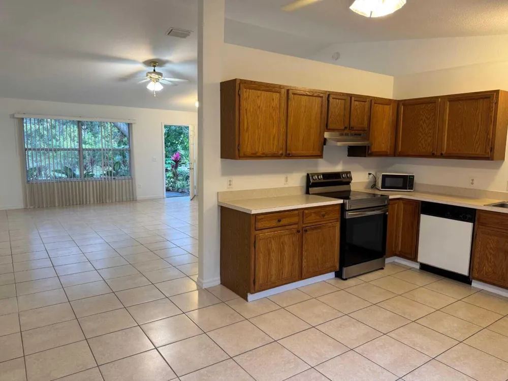 865 17TH LANE SW Vero Beach, FL 32962