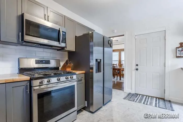 306 Valley Avenue NW Grand Rapids City, MI 49504
