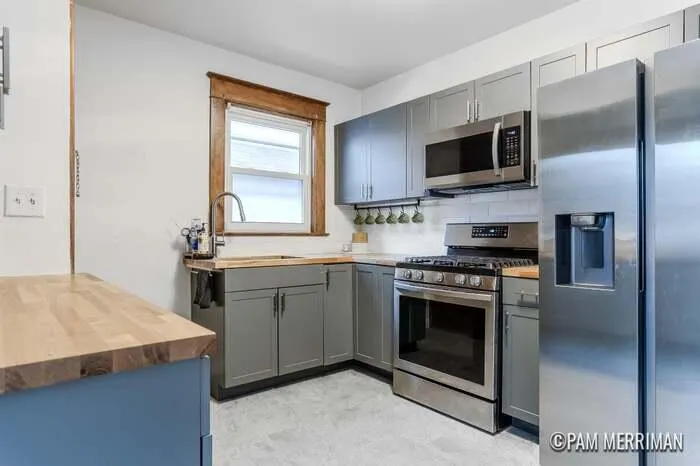 306 Valley Avenue NW Grand Rapids City, MI 49504