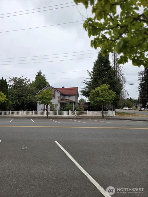 111 Calistoga Street E