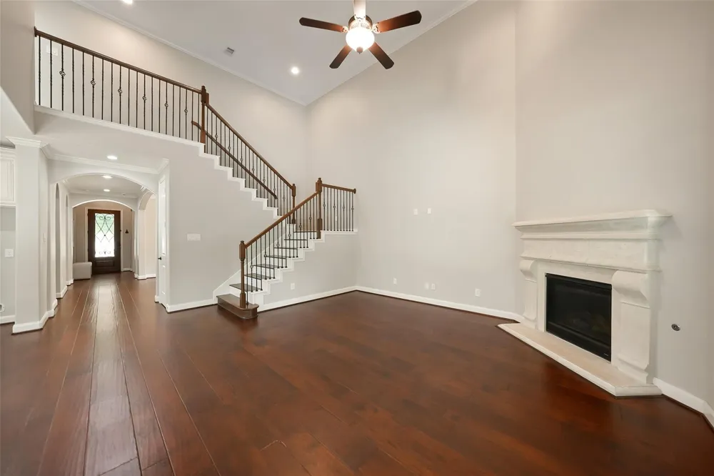 107 Jordans Place Montgomery, TX 77316