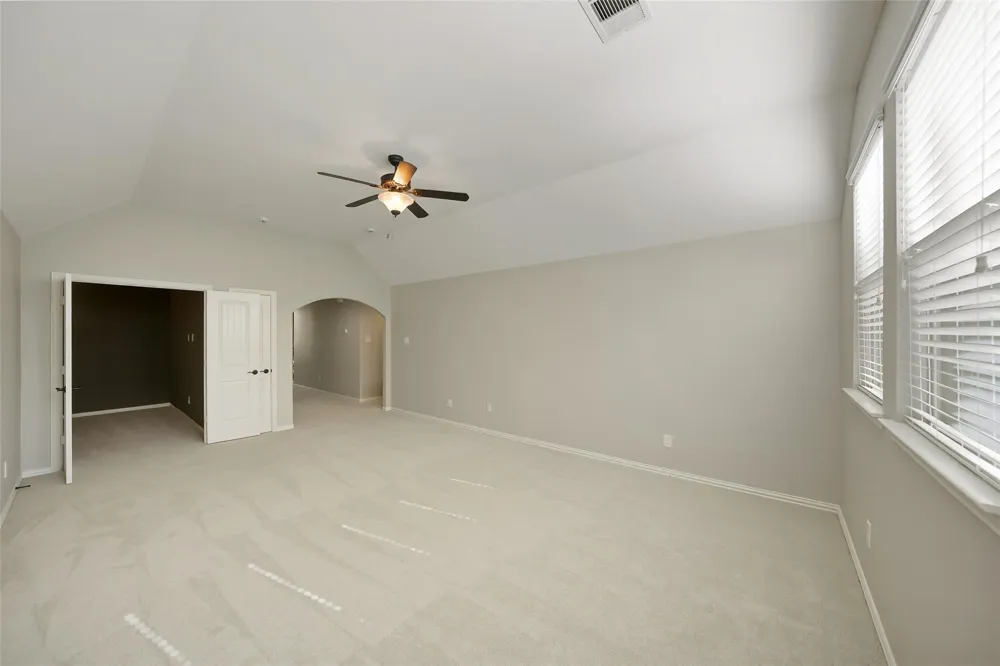 107 Jordans Place Montgomery, TX 77316