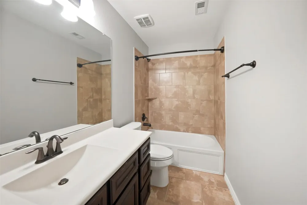 107 Jordans Place Montgomery, TX 77316