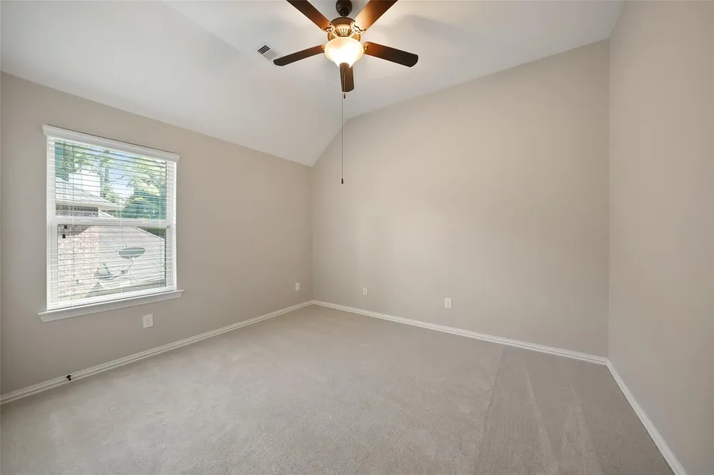 107 Jordans Place Montgomery, TX 77316
