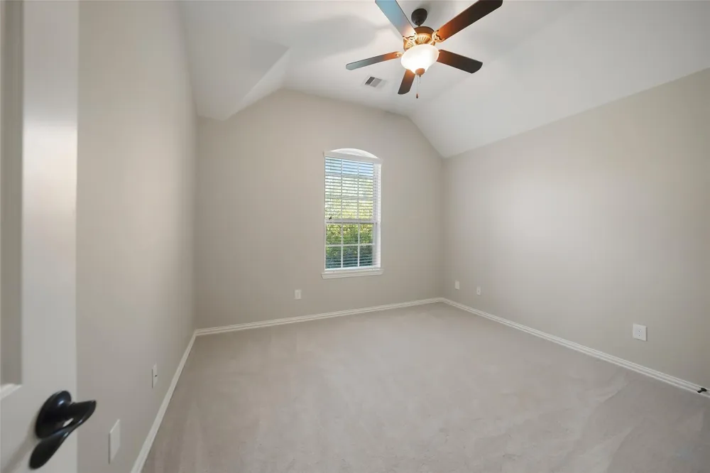 107 Jordans Place Montgomery, TX 77316