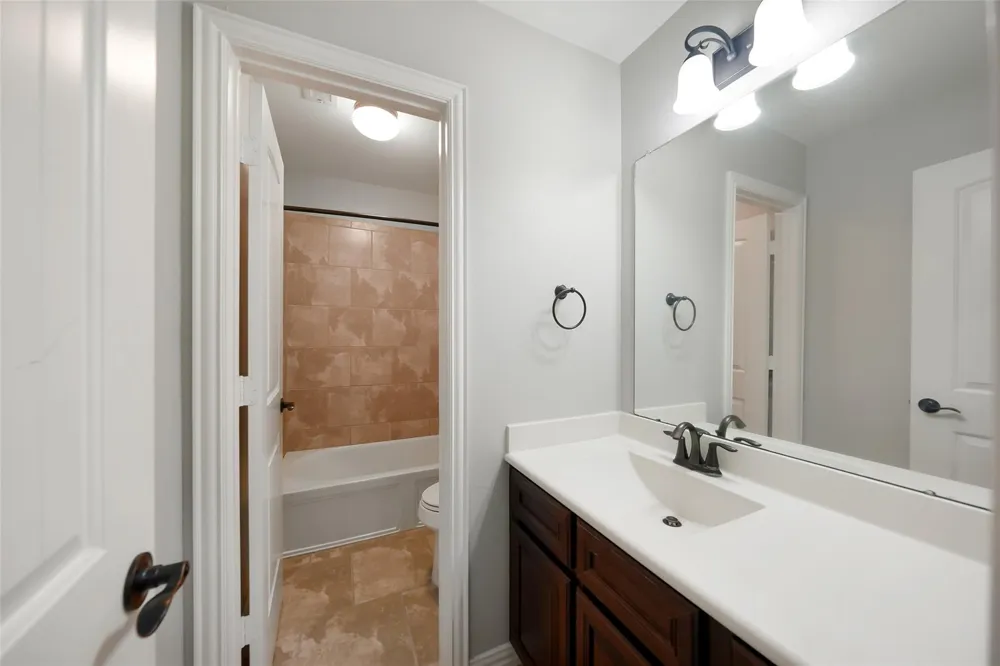 107 Jordans Place Montgomery, TX 77316